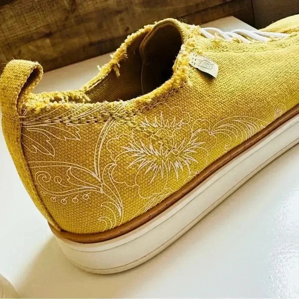 NWOT SOUL Naturalizer Kemper Stretch Slip On Sneakers